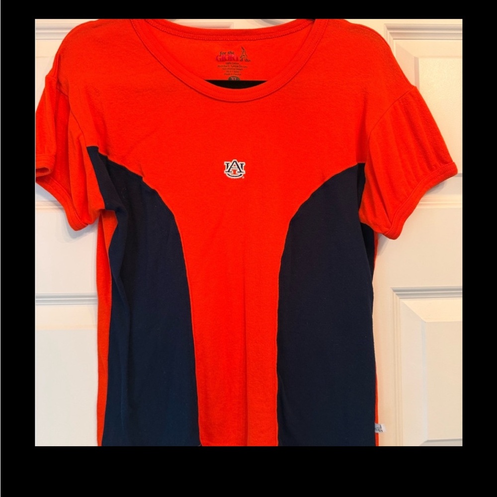 NEW IN PKG AUBURN UNIVERSITY ORANGE & NAVY TSHIRT WOULD FIT XS/SMALL WOMAN